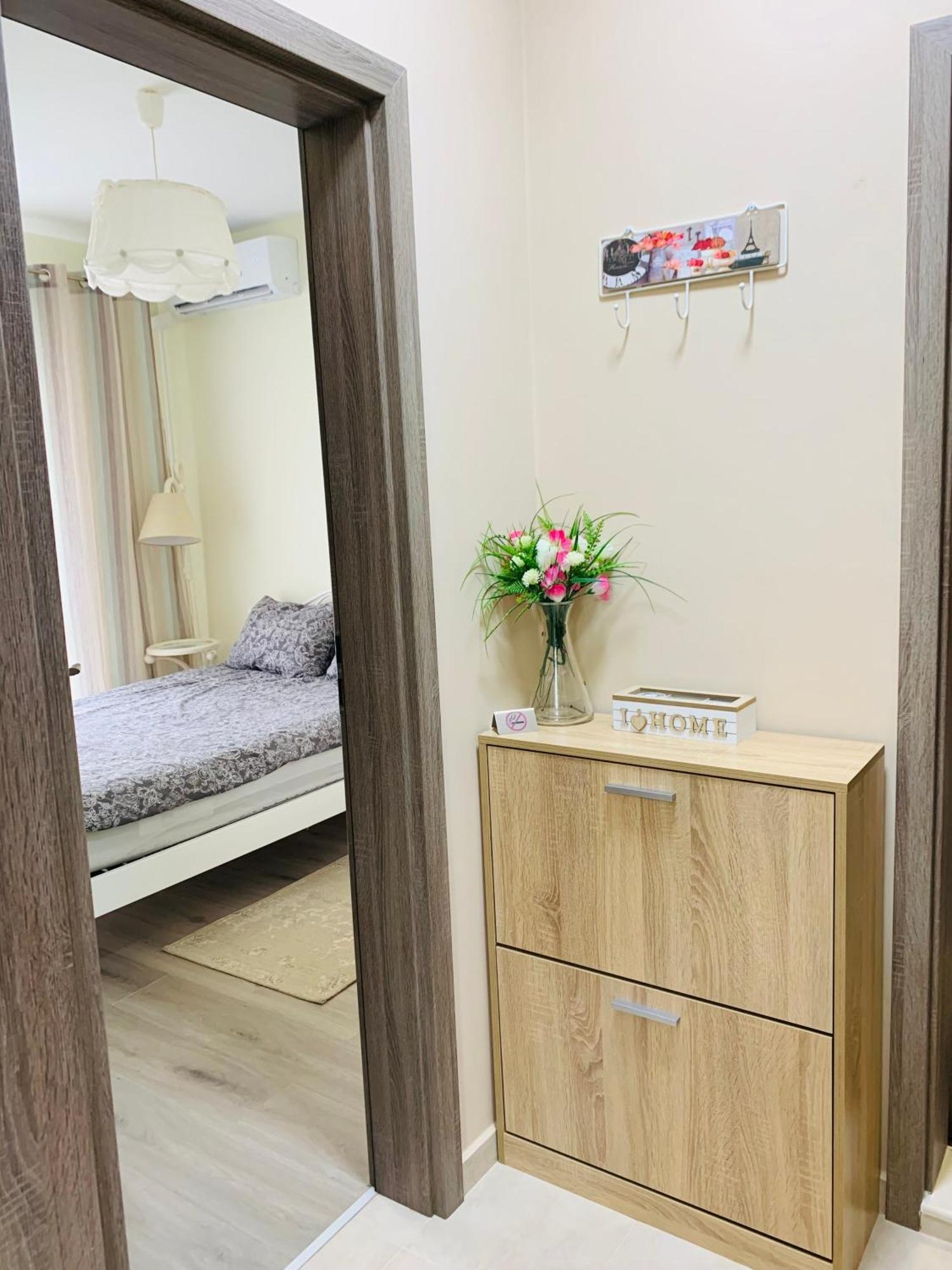 Kiwi Gardens Apartment Byala  Bagian luar foto